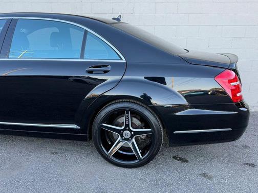 BLACK 2010 Mercedes-Benz S-Class 4MATIC