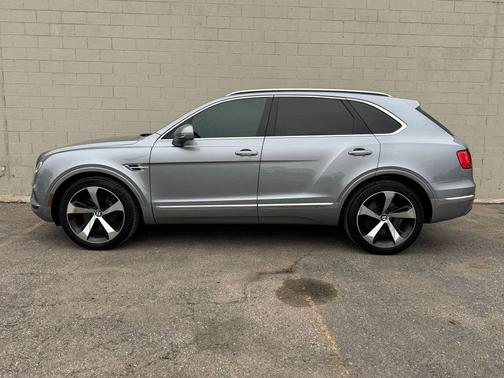 GRAY 2020 Bentley Bentayga V8