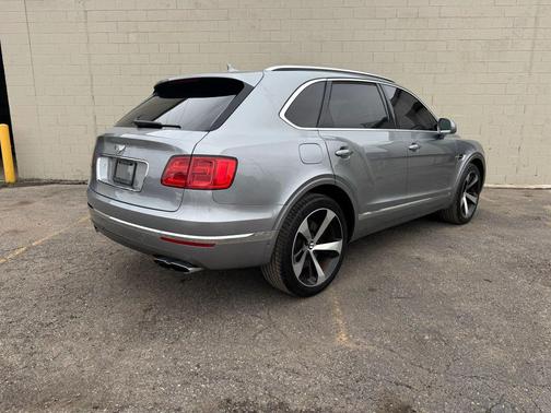 GRAY 2020 Bentley Bentayga V8