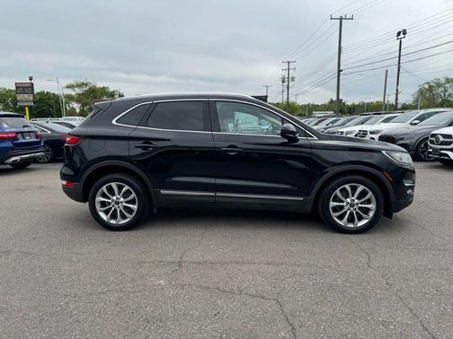 2016 Lincoln MKC Select