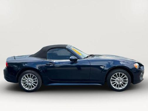 2018 FIAT 124 Spider Base