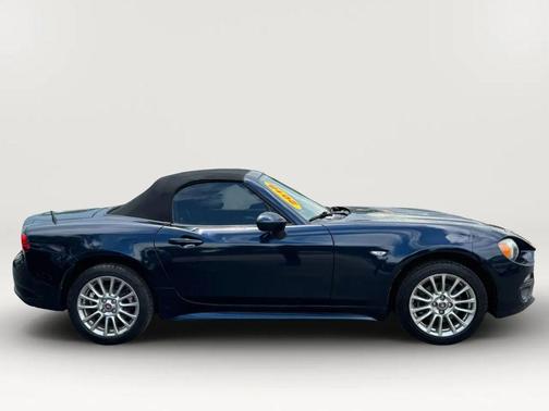 2018 FIAT 124 Spider Base