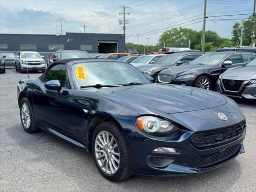 2018 FIAT 124 Spider Base