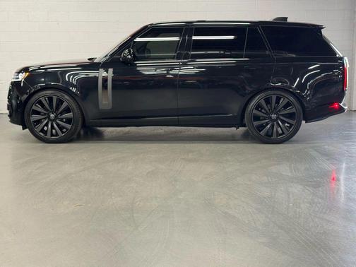 2023 Land Rover Range Rover SV