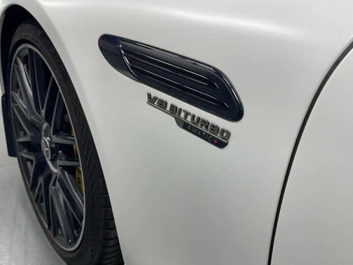 2022 Mercedes-Benz AMG SL 63 Base