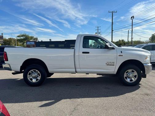 2017 RAM 3500 Tradesman Regular Cab 4x4 8' Box
