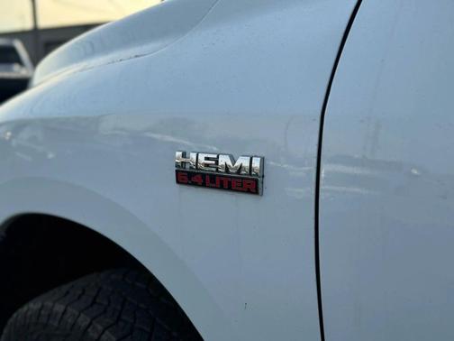 2017 RAM 3500 Tradesman Regular Cab 4x4 8' Box