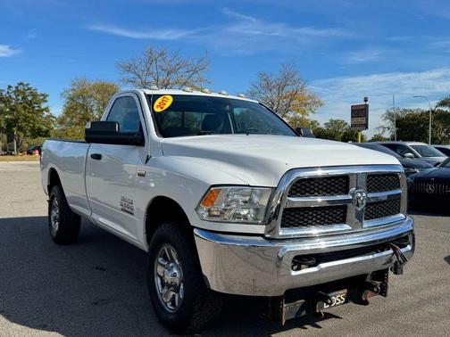 2017 RAM 3500 Tradesman Regular Cab 4x4 8' Box