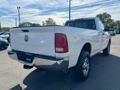 2017 RAM 3500 Tradesman Regular Cab 4x4 8' Box