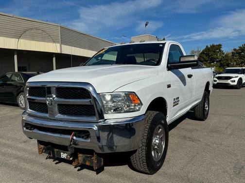 2017 RAM 3500 Tradesman Regular Cab 4x4 8' Box
