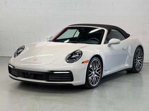 2022 Porsche 911 Carrera 4S Cabriolet