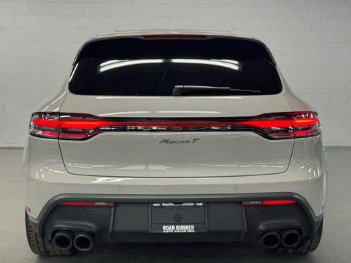 2023 Porsche Macan T Sport Utility 4D