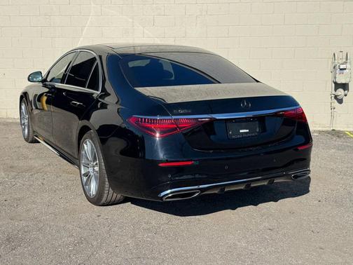 BLACK 2022 Mercedes-Benz S-Class 4MATIC