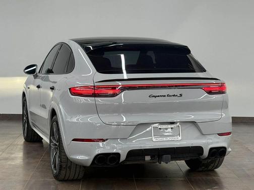 TAN 2022 Porsche Cayenne Cayenne Turbo S E-Hybrid