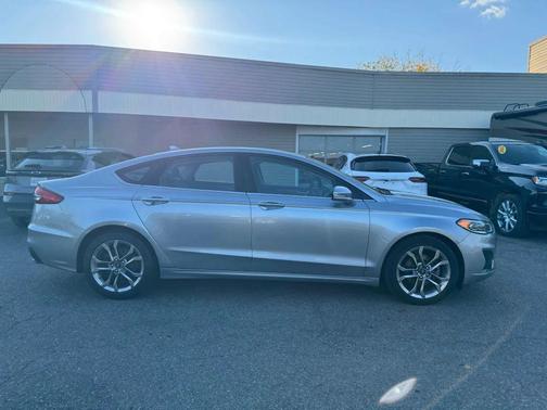 2020 Ford Fusion SEL