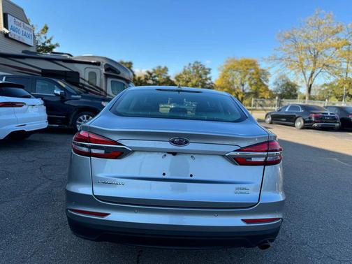 2020 Ford Fusion SEL
