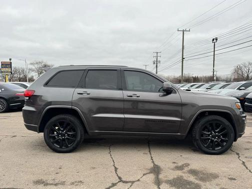 2019 Jeep Grand Cherokee Altitude