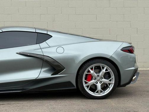 Hypersonic Gray Metallic 2023 Chevrolet Corvette Stingray w/2LT