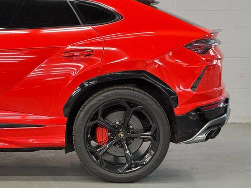 2019 Lamborghini Urus Sport Utility 4D