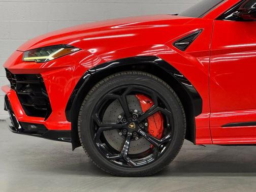 2019 Lamborghini Urus Sport Utility 4D