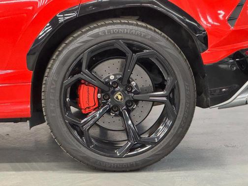 2019 Lamborghini Urus Sport Utility 4D