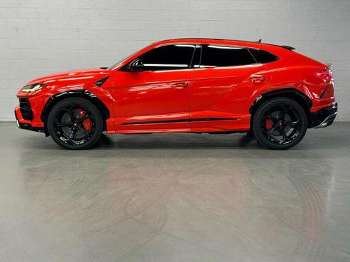 2019 Lamborghini Urus Sport Utility 4D