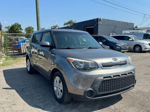 2016 Kia Soul Base