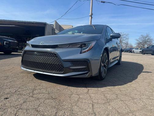 Black Sand Pearl 2021 Toyota Corolla SE