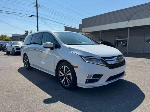 2020 Honda Odyssey Elite