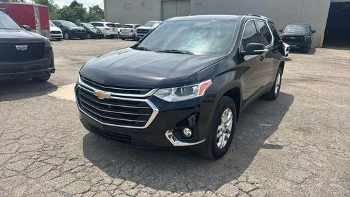 Mosaic Black Metallic 2018 Chevrolet Traverse LT Cloth