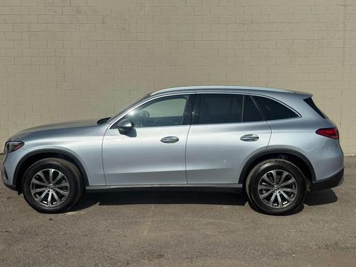 SILVER 2023 Mercedes-Benz GLC 300 4MATIC