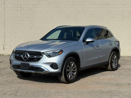 SILVER 2023 Mercedes-Benz GLC 300 4MATIC