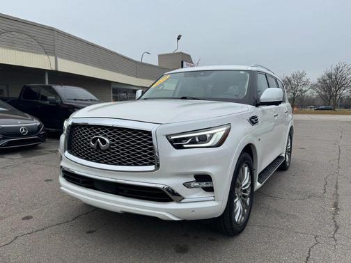 2020 INFINITI QX80 Luxe