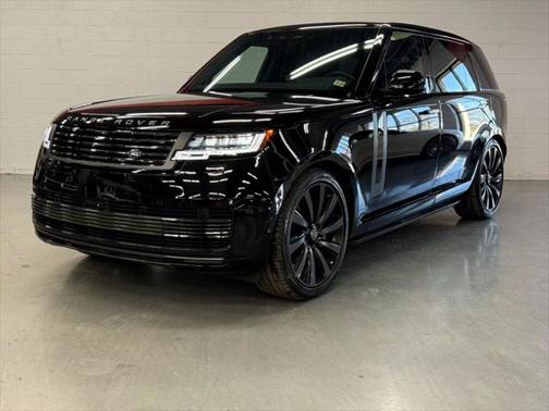2024 Land Rover Range Rover P615 SV