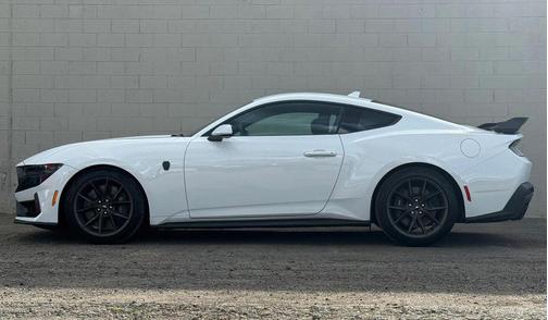 Oxford White 2025 Ford Mustang Dark Horse Fastback