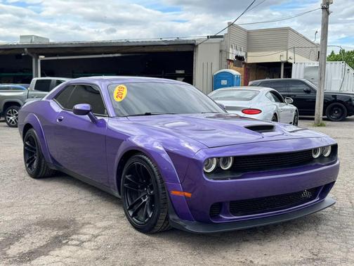 Plum Crazy Pearlcoat 2019 Dodge Challenger R/T Scat Pack Widebody