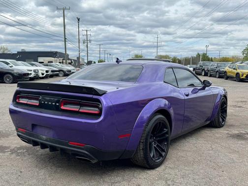 Plum Crazy Pearlcoat 2019 Dodge Challenger R/T Scat Pack Widebody