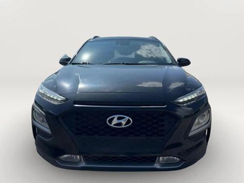 2021 Hyundai KONA SEL Plus