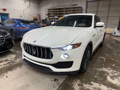 2018 Maserati Levante Base