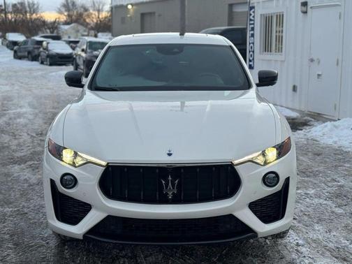 2024 Maserati Levante Modena Ultima