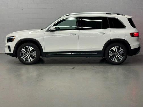 2025 Mercedes-Benz GLB 250 4MATIC