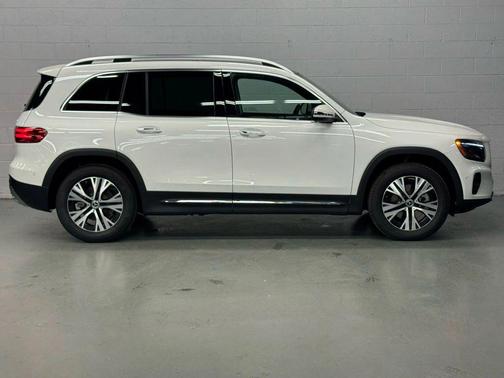 2025 Mercedes-Benz GLB 250 4MATIC