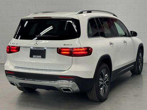 2025 Mercedes-Benz GLB 250 4MATIC