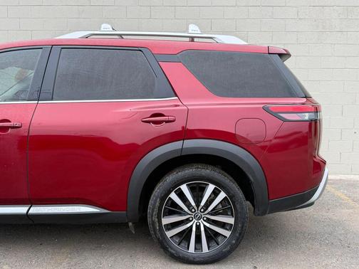 RED 2023 Nissan Pathfinder Platinum 4WD