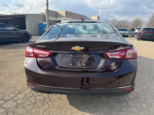 2021 Chevrolet Malibu FWD LT