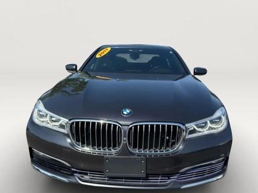 2017 BMW 750 i xDrive