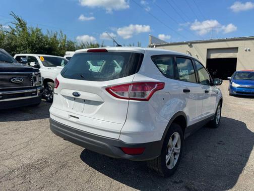 2013 Ford Escape S