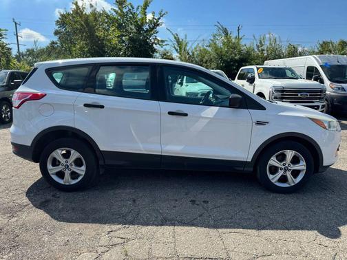 2013 Ford Escape S