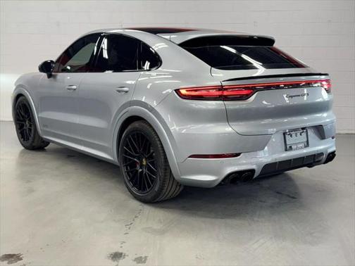 2021 Porsche Cayenne GTS