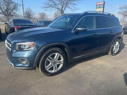 BLUE 2021 Mercedes-Benz GLB 250 4MATIC